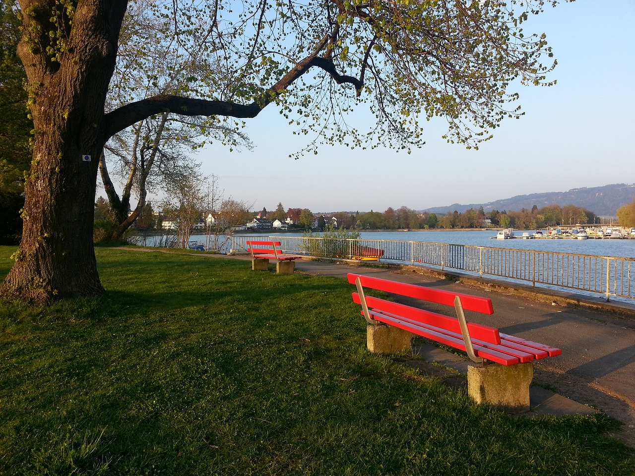 利用梅西和 利用梅西和